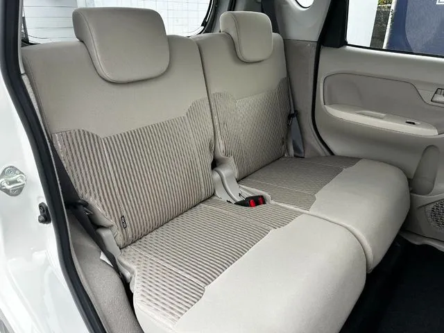 ムーヴ(ダイハツ)の車両写真