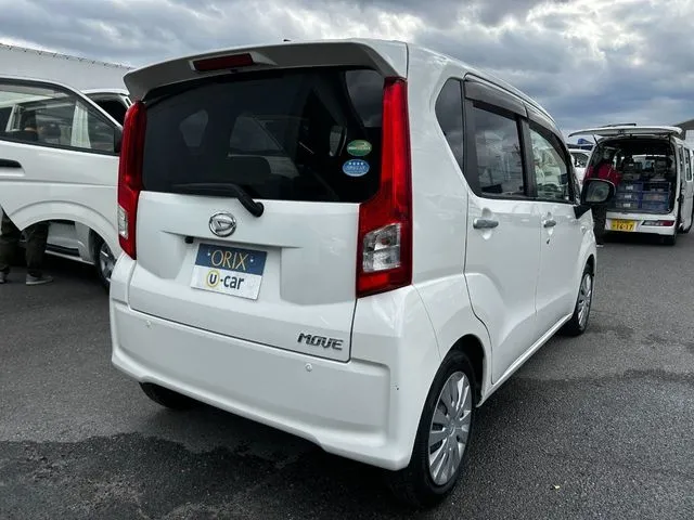 ムーヴ(ダイハツ)の車両写真