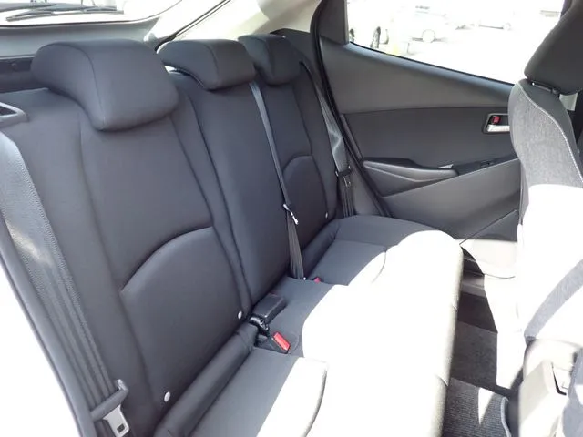 MAZDA2(マツダ)の車両写真