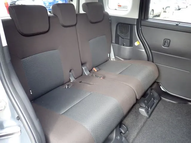 ダイハツ　トール