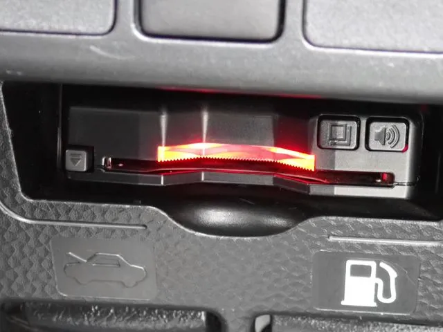 ダイハツ　トール