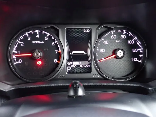 タフト(ダイハツ)の車両写真