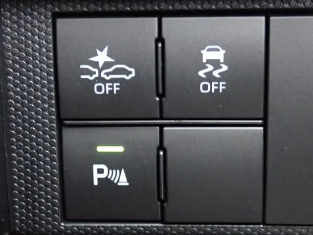 タフト(ダイハツ)の車両写真