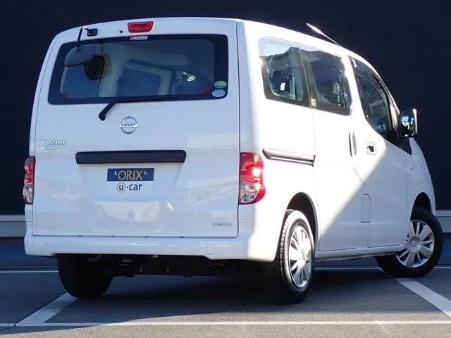 ＮＶ２００バネットバン（ニッサン）の車両写真