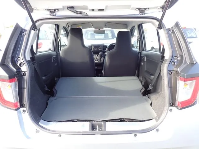 ダイハツ ミラ イース