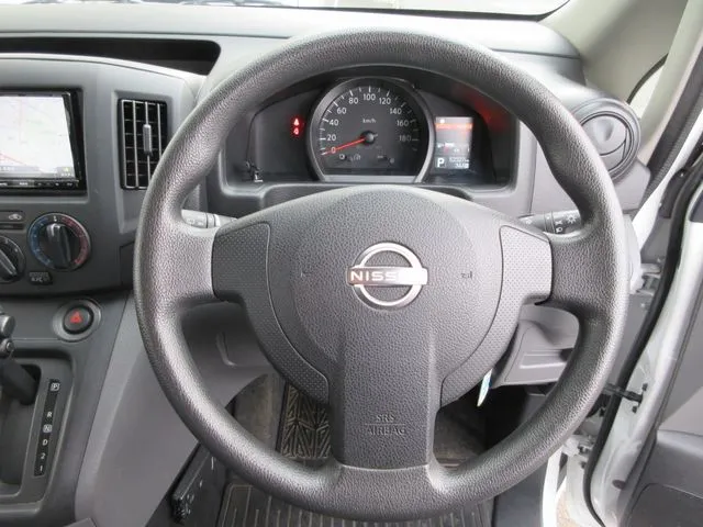 NV200バネットバン 4WD(ニッサン)の車両写真