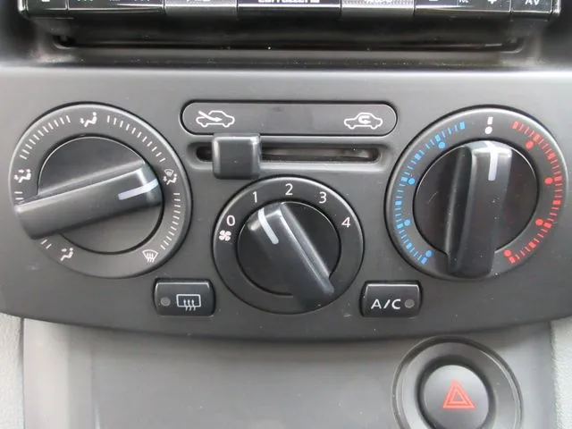 NV200バネットバン 4WD(ニッサン)の車両写真