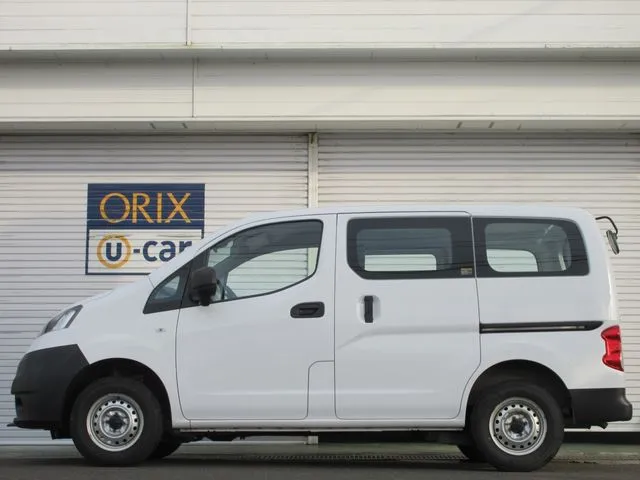 NV200バネットバン 4WD(ニッサン)の車両写真