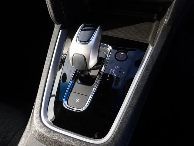 シャトル ハイブリッド(ホンダ)の車両写真