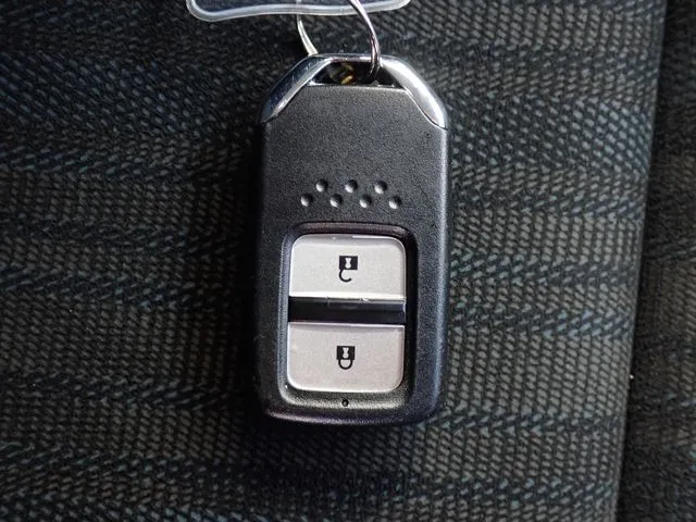 シャトル ハイブリッド(ホンダ)の車両写真