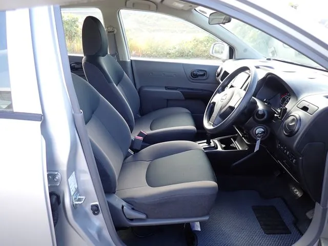 ニッサン NV150 AD 2WD