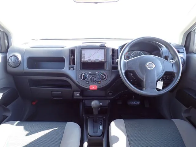 ニッサン NV150 AD 2WD