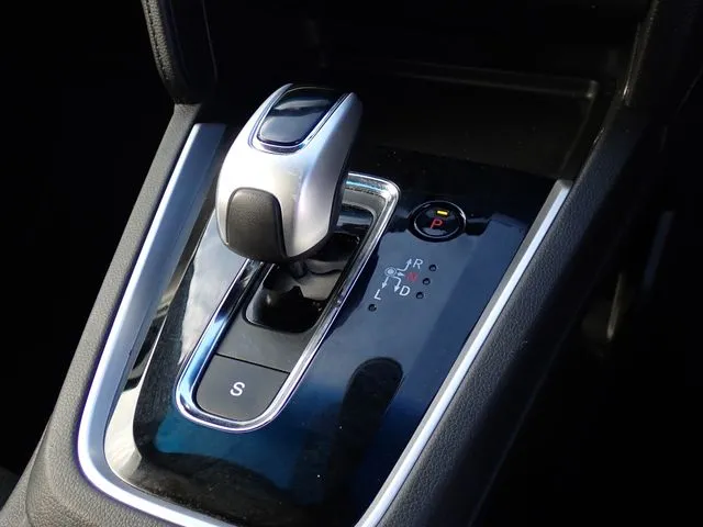 ホンダ シャトル ハイブリッド