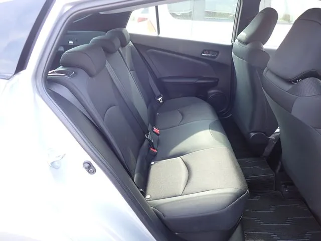 トヨタ プリウス