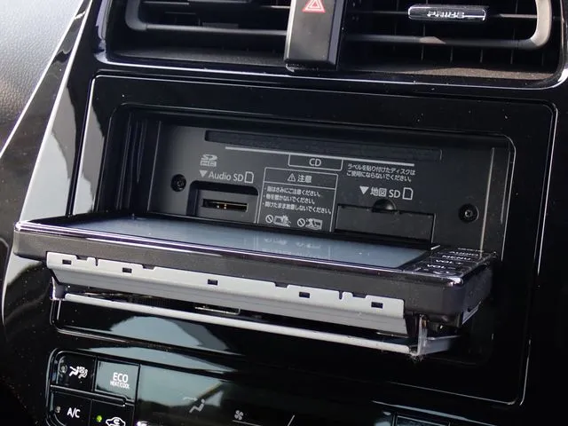 トヨタ プリウス