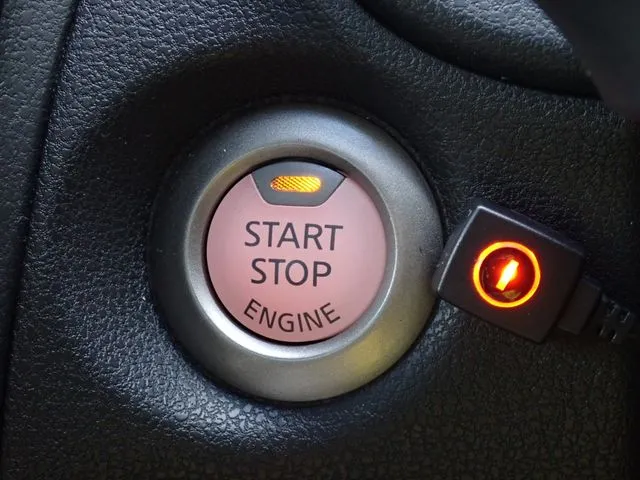 ノート（ニッサン）の車両写真