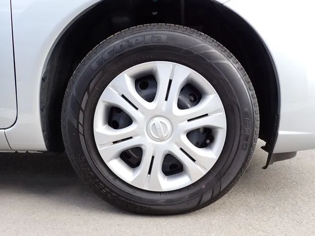 ノート（ニッサン）の車両写真