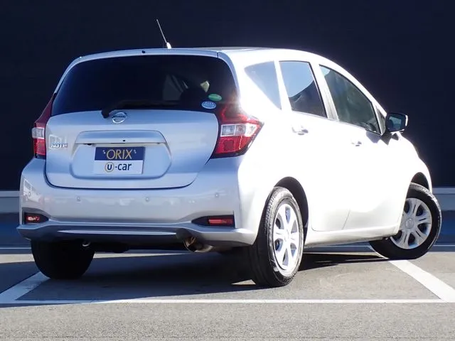 ノート（ニッサン）の車両写真