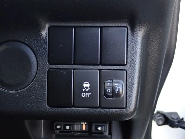 アルトバン（スズキ）の車両写真