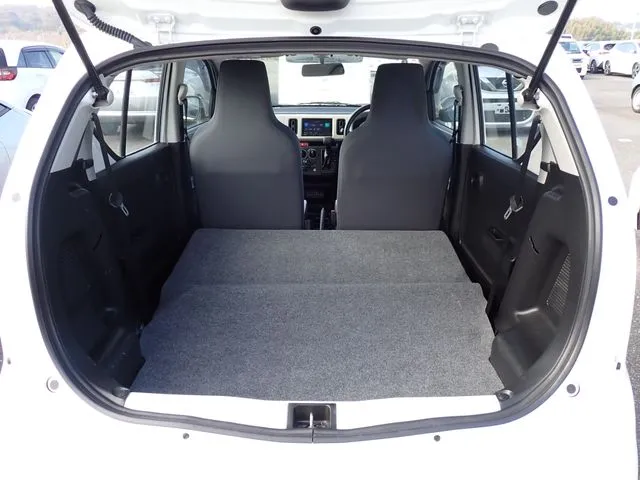 アルトバン（スズキ）の車両写真