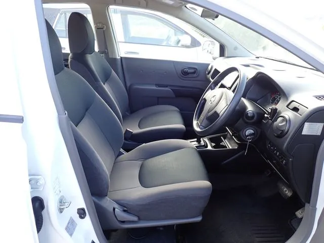 ニッサン NV150 AD 2WD