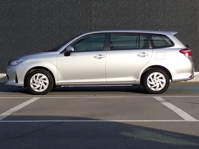 カローラフィールダー(トヨタ)の車両写真