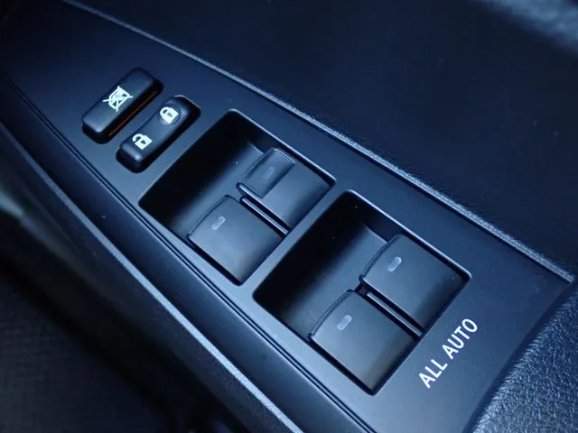 カローラアクシオ　ハイブリッド（トヨタ）の車両写真