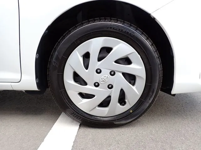 カローラアクシオ　ハイブリッド（トヨタ）の車両写真