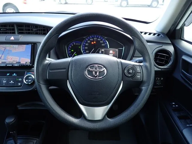 カローラアクシオ　ハイブリッド（トヨタ）の車両写真