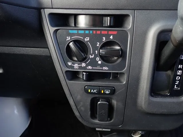 ダイハツ ハイゼットカーゴ