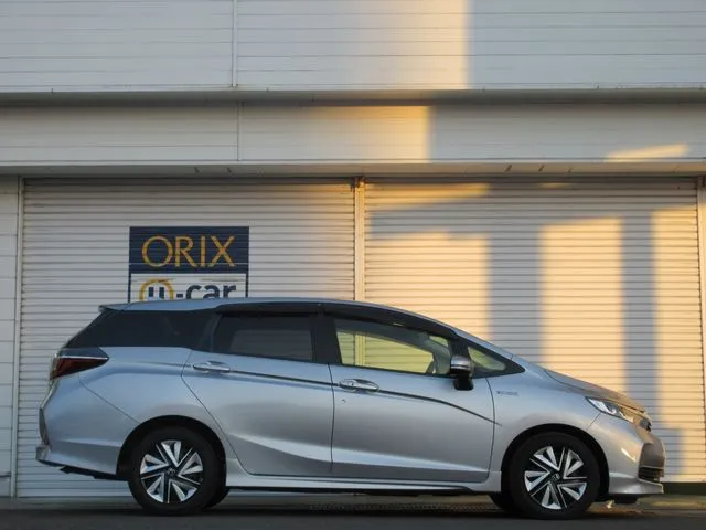シャトル ハイブリッド(ホンダ)の車両写真
