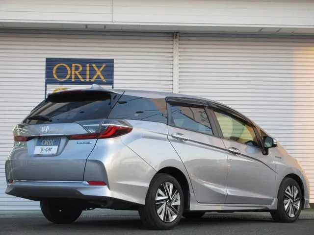 シャトル ハイブリッド(ホンダ)の車両写真