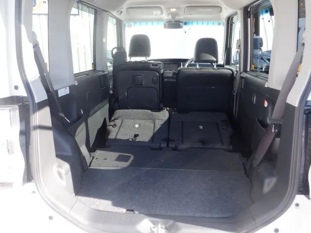 タント カスタム(ダイハツ)の車両写真