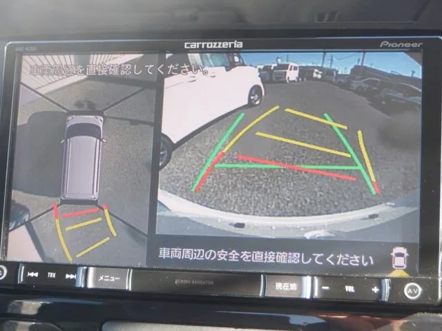 タント カスタム(ダイハツ)の車両写真
