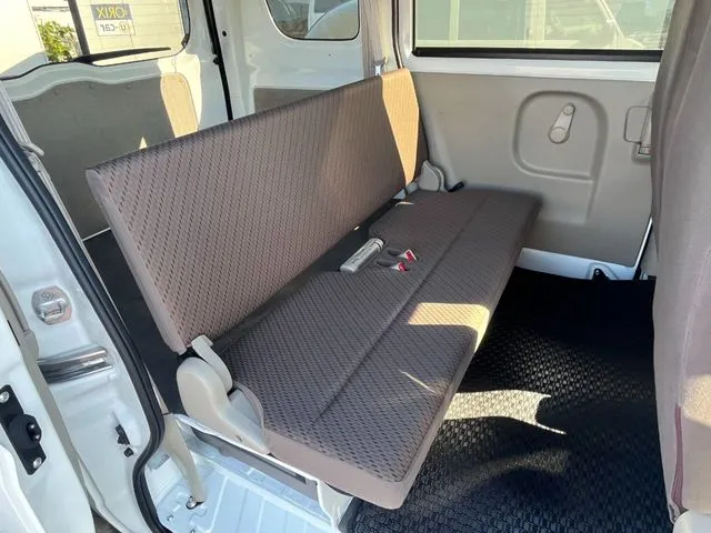 スズキ　エブリイバン