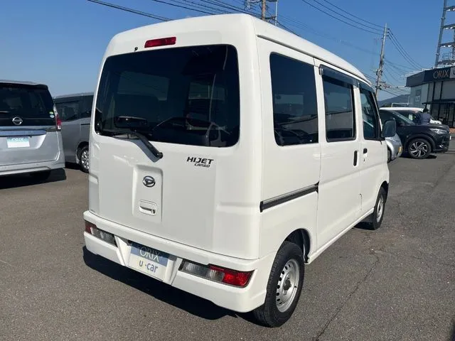 ダイハツ　ハイゼットカーゴ