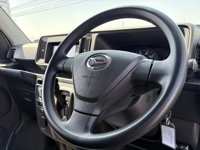 ダイハツ　ハイゼットカーゴ