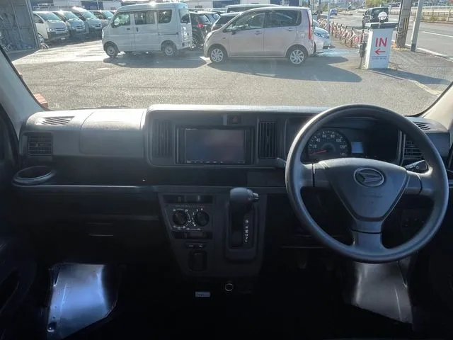 ダイハツ　ハイゼットカーゴ