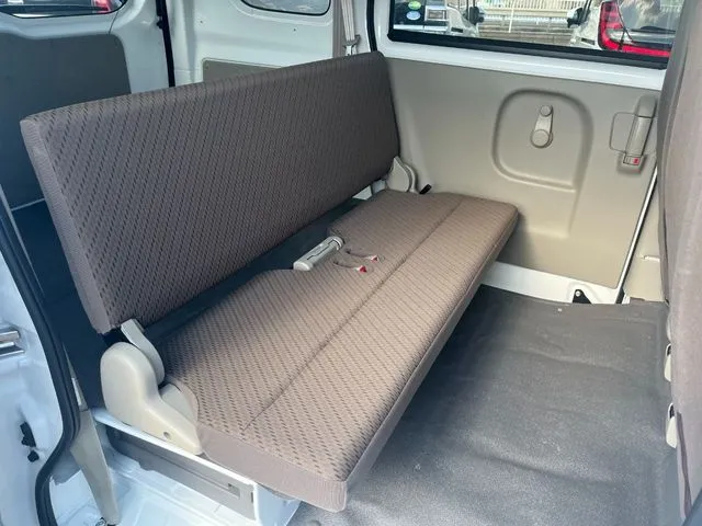 スズキ　エブリイバン