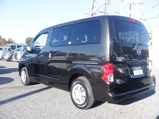 NV200バネットワゴン(ニッサン)の車両写真