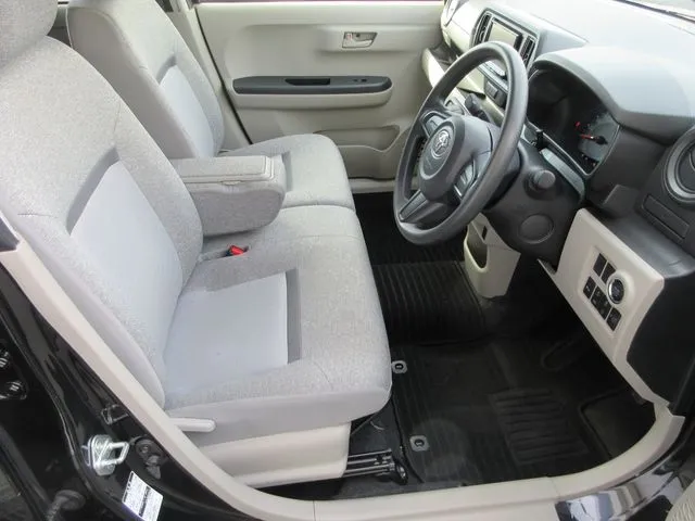 パッソ 4WD(トヨタ)の車両写真