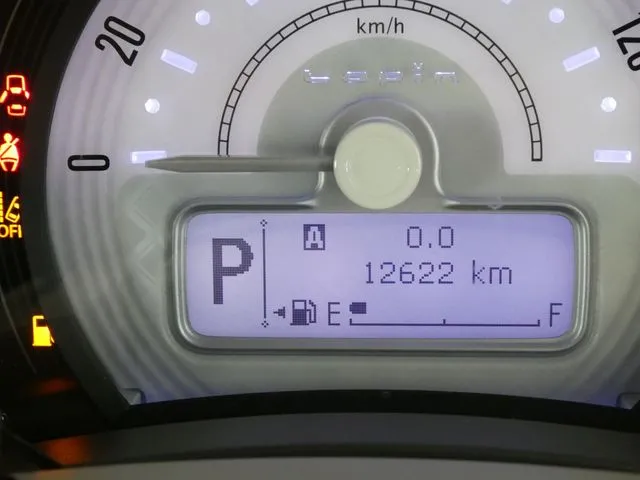 アルト　ラパン（スズキ）の車両写真