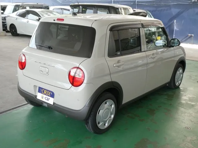 アルト　ラパン（スズキ）の車両写真