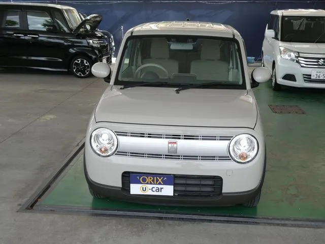 アルト　ラパン（スズキ）の車両写真