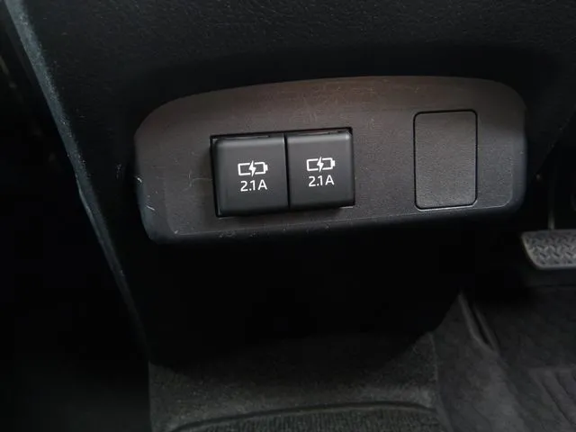 シエンタ(トヨタ)の車両写真