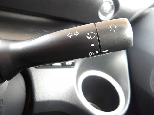 シエンタ(トヨタ)の車両写真