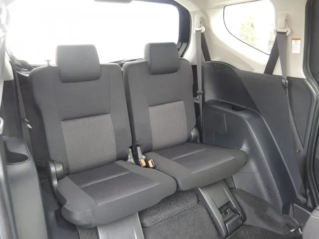 シエンタ(トヨタ)の車両写真