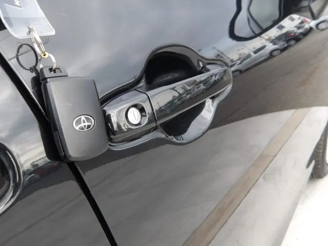 シエンタ(トヨタ)の車両写真