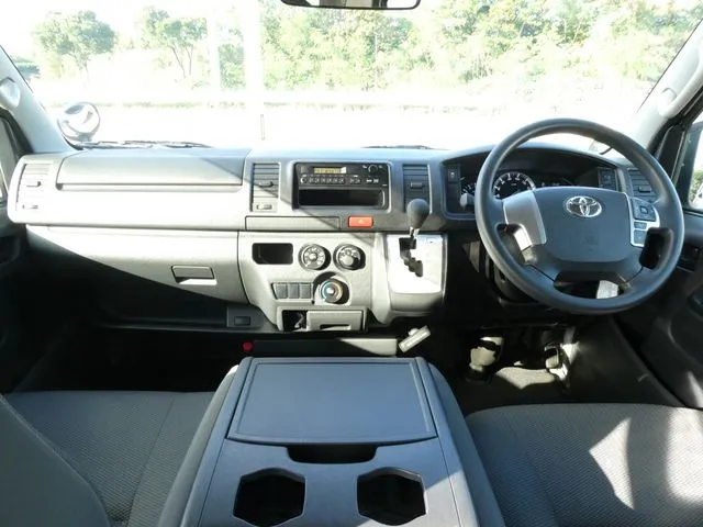 ハイエースバン　１．２５ｔ　２ＷＤ（トヨタ）の車両写真
