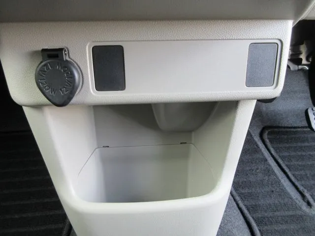 パッソ 4WD(トヨタ)の車両写真